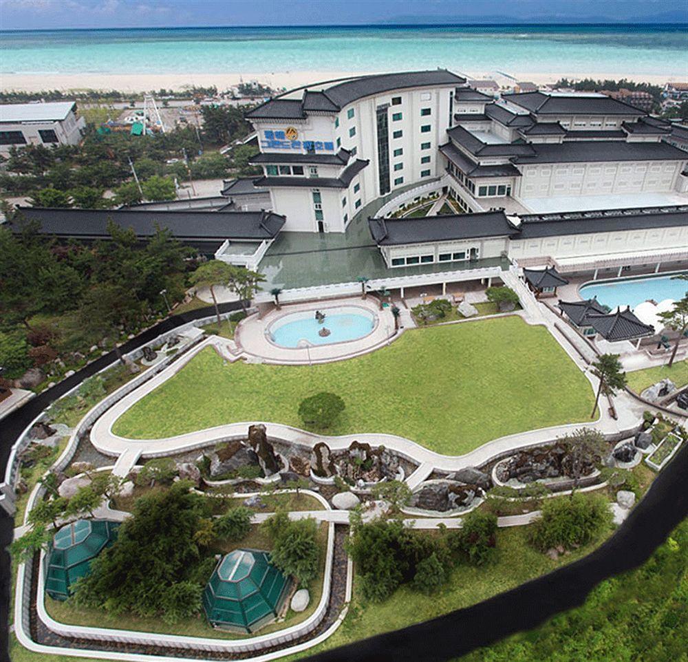 Donghae Boyang Hot Spring Convention Hotel Exterior photo